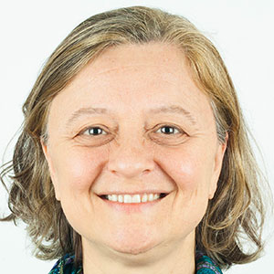 Dra. Adriana Seber